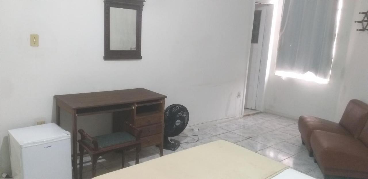 Casa de hóspedes Tj House 2*